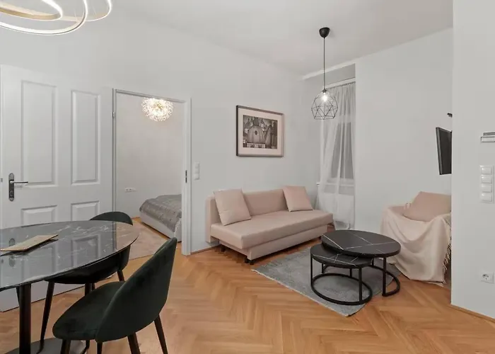Easy-flat Burggasse- Near Metro *