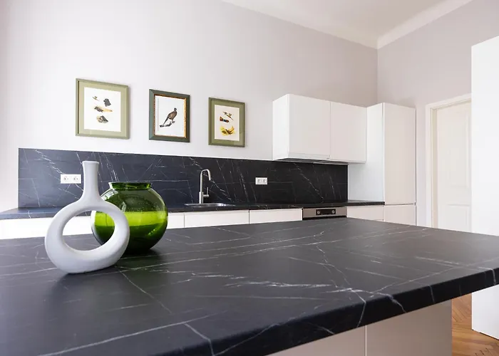 Easy-flat Burggasse- Near Metro Apartament *