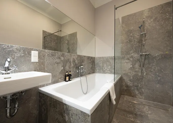 Easy-flat Burggasse- Near Metro Apartament