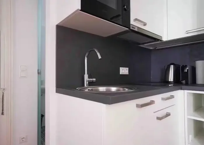 Easy-flat Burggasse- Near Metro Apartament