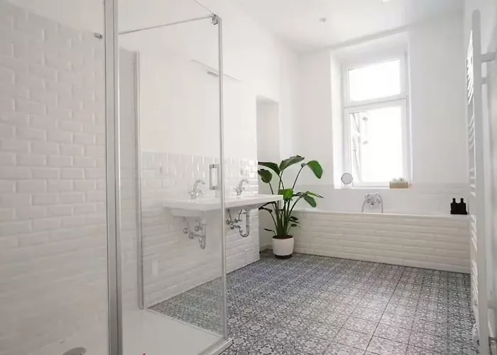 Apartament Easy-flat Burggasse- Near Metro Wiedeń